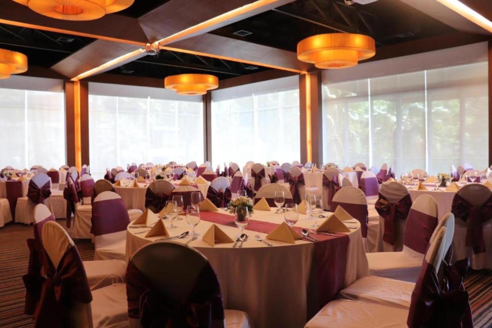 Club Wyndham Sea Pearl Phuket Hotel Patong Kültér fotó